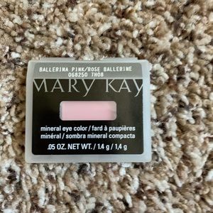 NEW Mary Kay Refill Mineral Eye Color!!!
